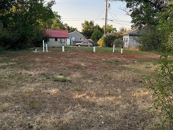 4th image of 1325 4th St