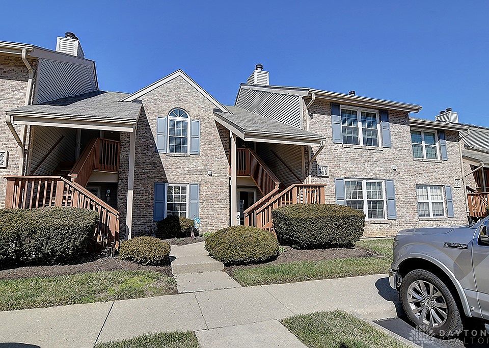 1st image of 210 Waterfront Pl