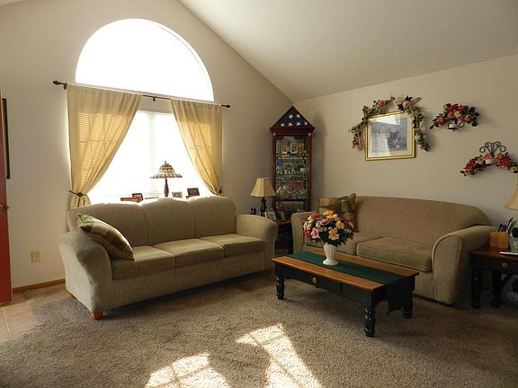 3rd image of 4045 Chennin Dr #8