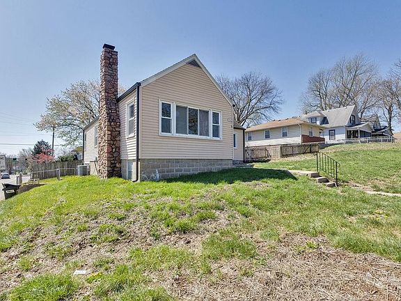2nd image of 3548 Penn St