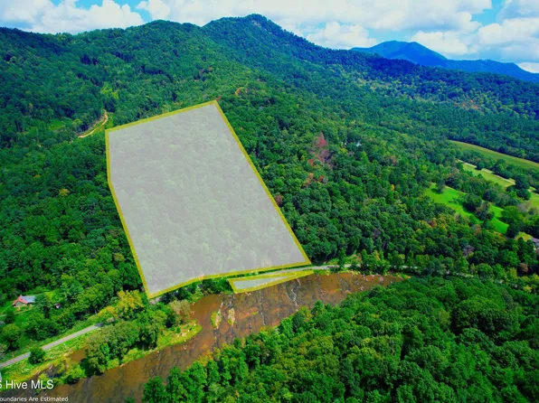2872 Panther Creek Road, Clyde, NC 28721