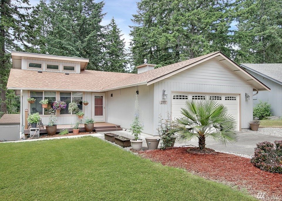 1st image of 2117 Monique Ct SE