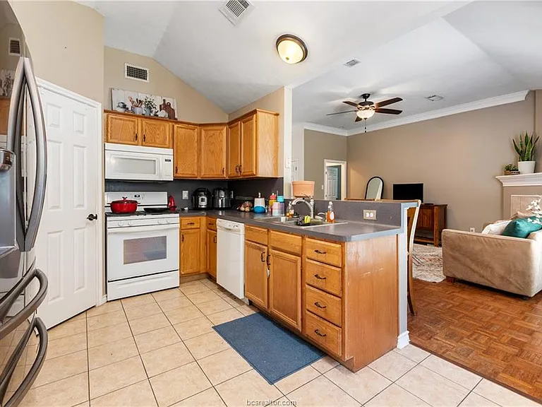 1711 Beaver Pond Ct — Photo 14