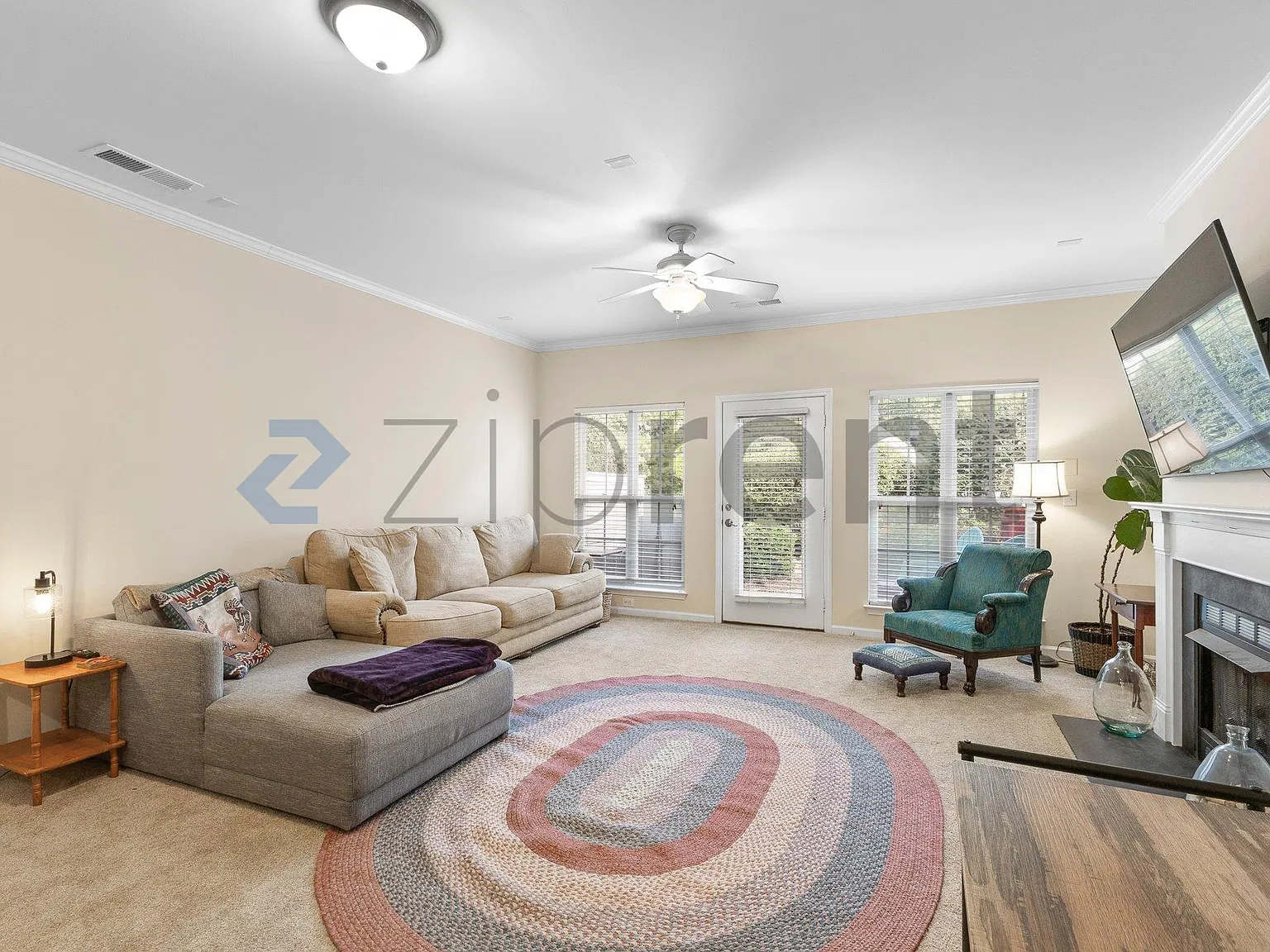 2 bed, 2.5 bath, 1454 sqft, $2,000 — Photo 2