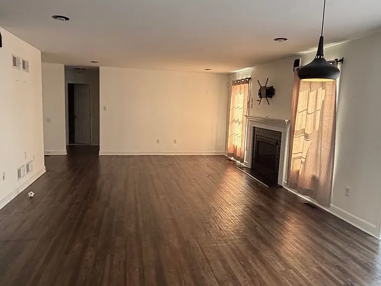 1014 Helm Ln — Photo 14