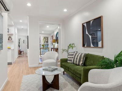 9 Hancock St APT 2, Boston, MA, 02114