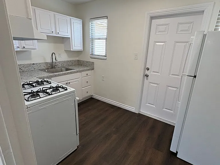 Greenranch Apartments — Photo 15