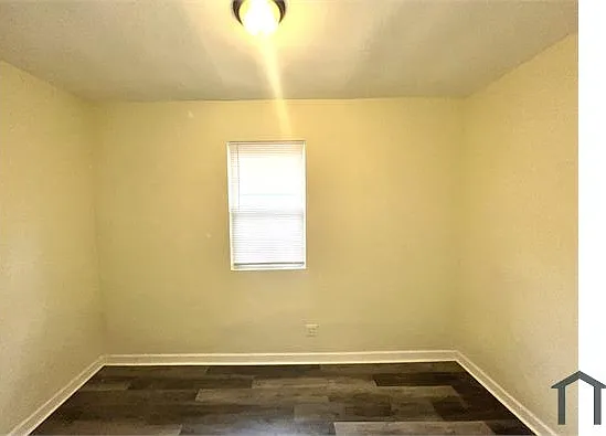 1233 W 71st Pl — Photo 7