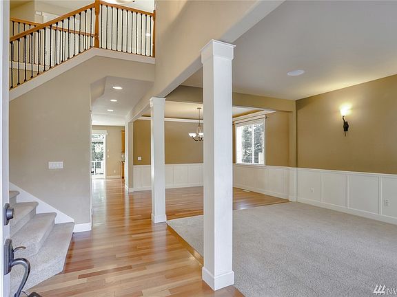 4th image of 4523 Country Club Dr NE