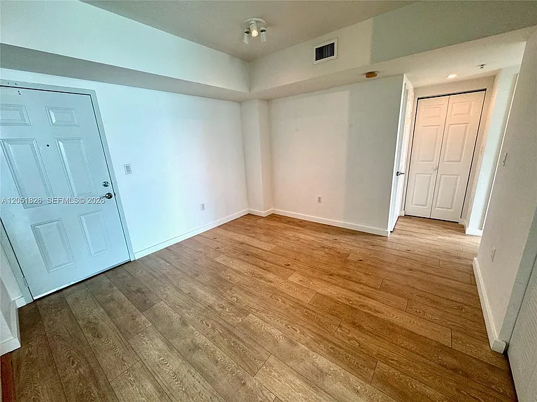 1723 SW 2nd Ave #704 — Photo 17