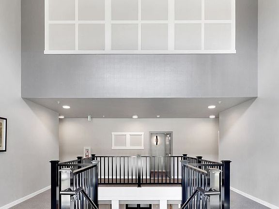 5th image of 4265 Creston Way #211