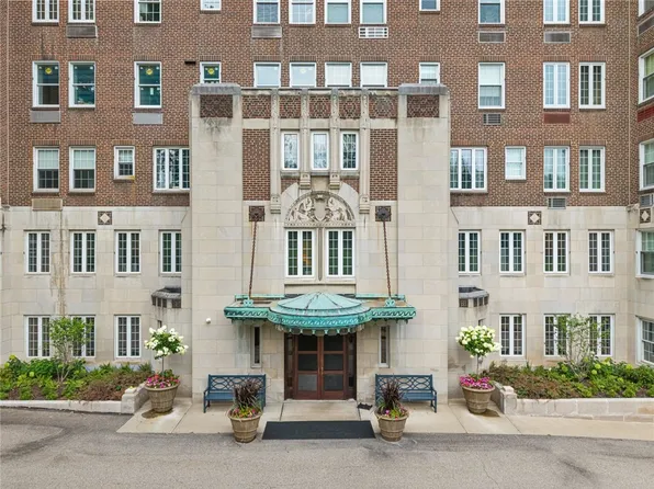 5023 Frew St #3B, Pittsburgh, PA 15213