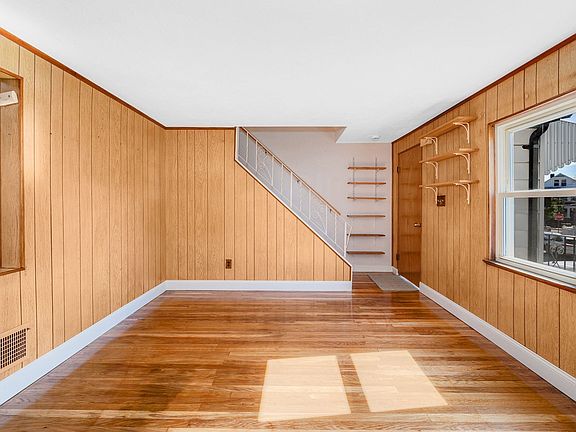3rd image of 15 Regent Rd