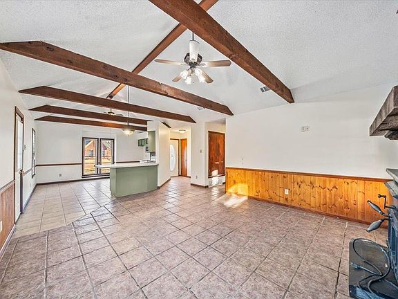 5th image of 7821 Hickory Meadow Rd