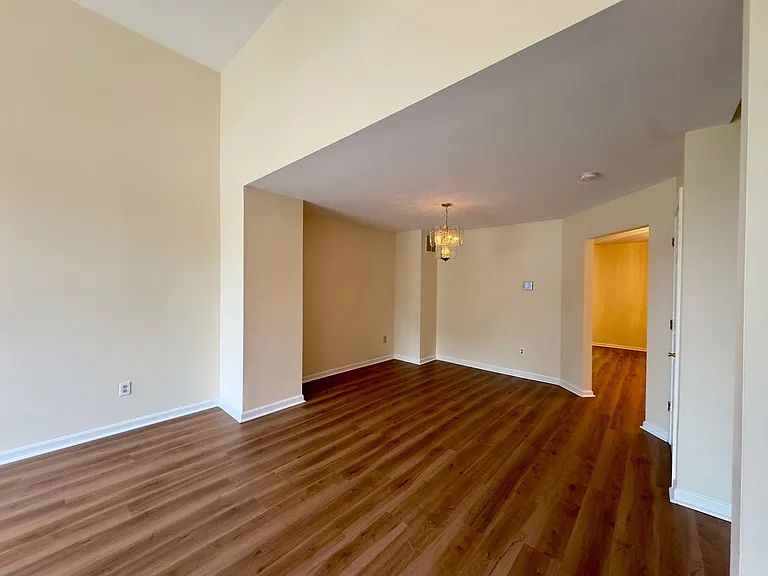 53 Cedarwood Cir — Photo 38