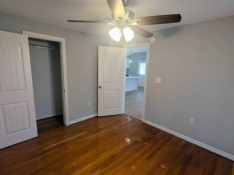 7521 Laredo St — Photo 6