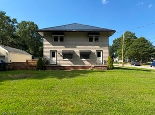 1807 & 1809 Grant Ave, Cuyahoga Falls, OH 44223