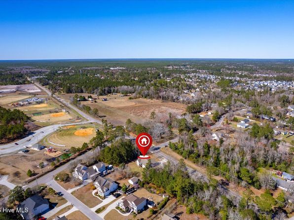 916 Sloop Point Loop Road, Hampstead, NC 28443