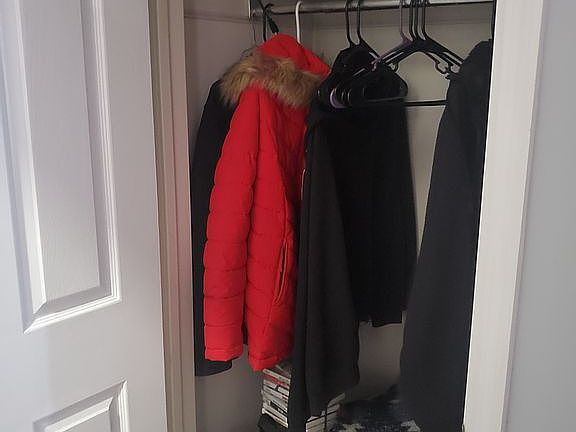 Living Rm closet