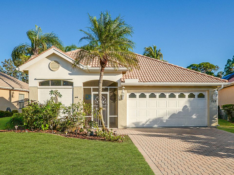 1st image of 709 SW Saint Vincent Cove