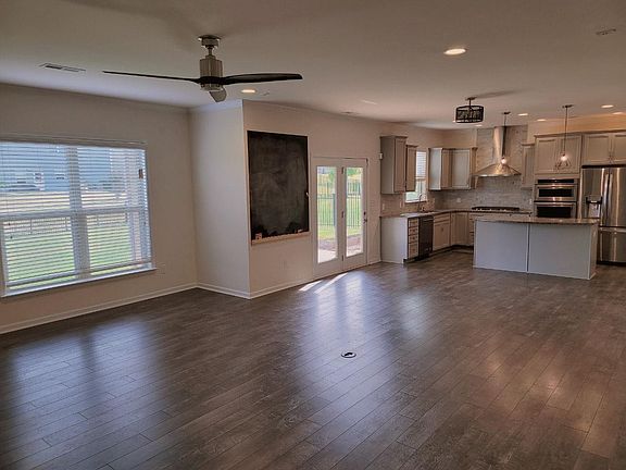 5th image of 10429 Honeyfur Ct