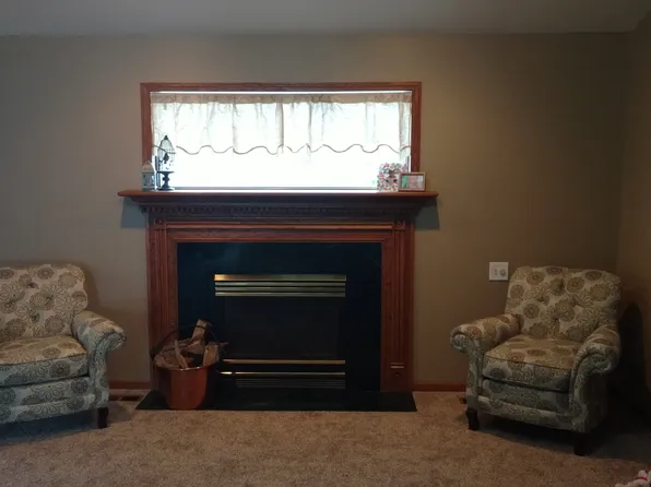 8227 Coldwater Rd, Flushing, MI 48433