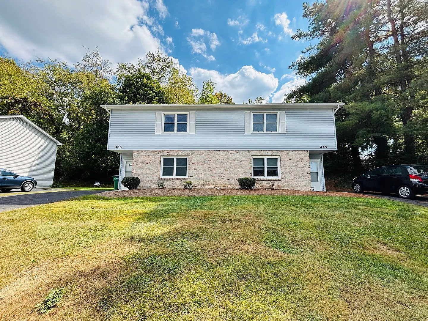 1064PH - 445-495 Miller Court Properties - M — Photo 1