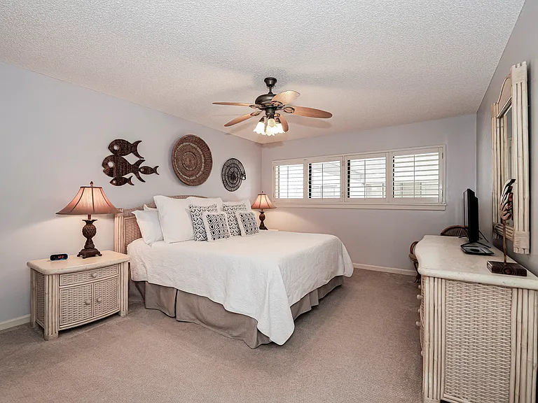 1700 Ocean Dr #302V — Photo 24