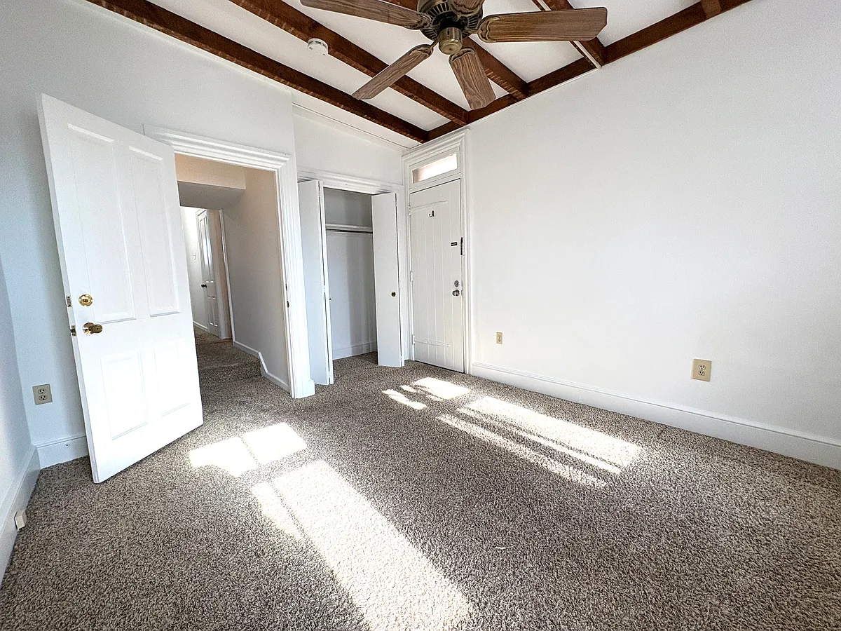 Building Photo - 248 W Orange St #2