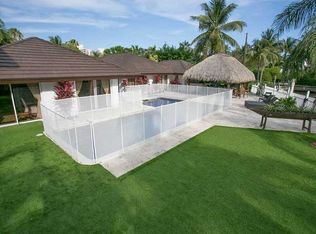 20 Island Dr, Key Biscayne, FL 33149