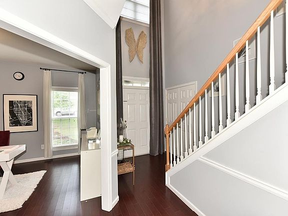 4th image of 1097 Fountain Lakes Ct