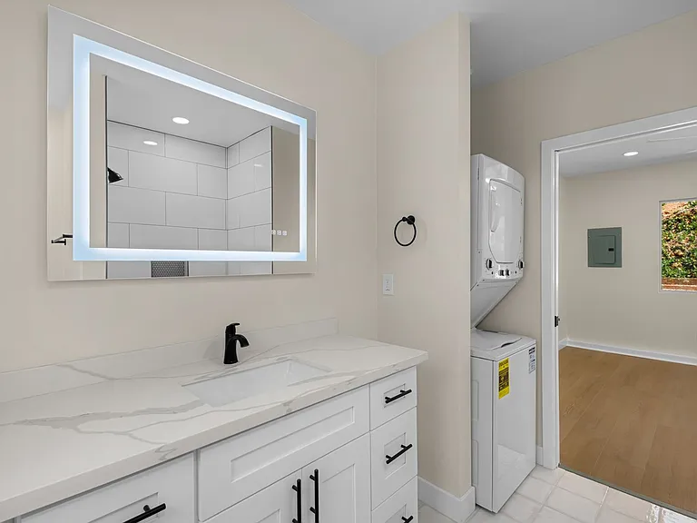 5053 Lenore Dr — Photo 12