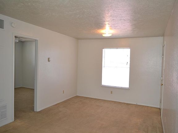 3rd image of 2413 Jaguar Dr #C