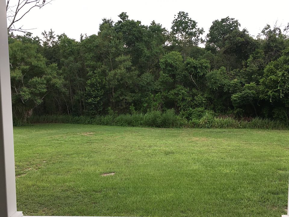 1st image of 21 Hillsborough Dr