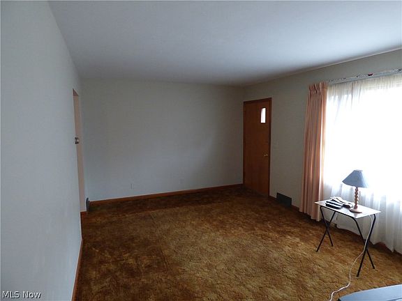 2nd image of 5823 Sarah Ave NW