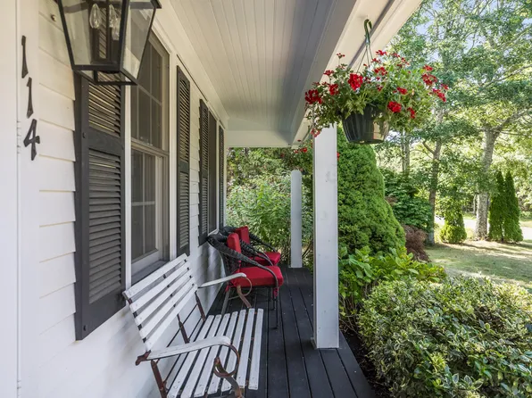114 Ashumet Road, East Falmouth, MA 02536