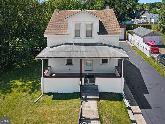 5th image of 1405 S Olden Ave