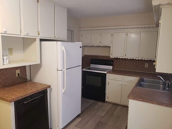 4th image of 6121 NW Euclid Ave