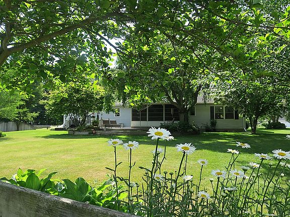 5th image of 7281 W Lake Dr