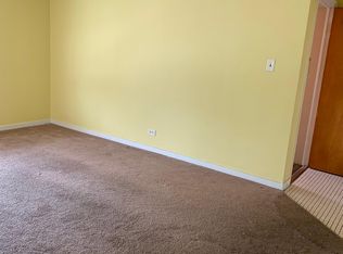 9009 Lavergne Ave APT 2B, Skokie, IL 60077