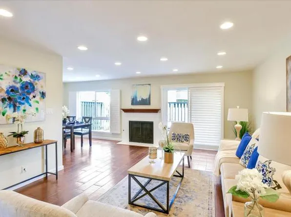 737 Apollo Ln, Foster City, CA 94404