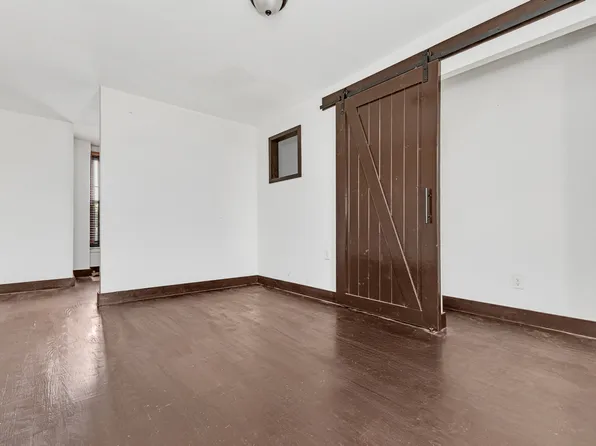 521 Dean Street image 7 of 13