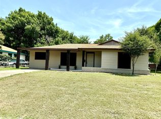 1117 Clarice St, Grand Prairie, TX 75051