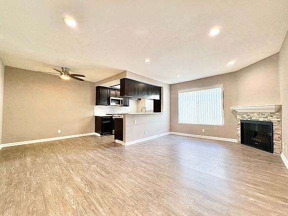 5th image of 6204 Fulton Ave #1