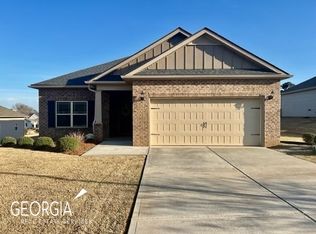 412 Walker Cir, Commerce, GA 30529