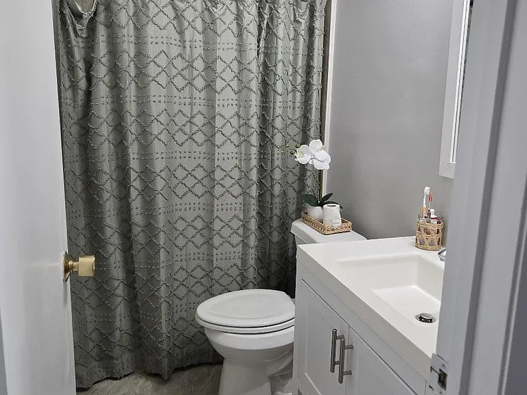 5229 SW 40th Ave #41 — Photo 11