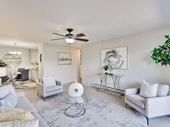 5th image of 1760 Halford Ave Unit 271