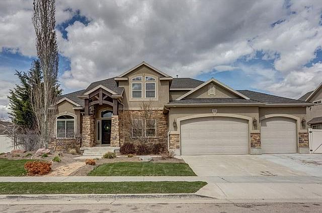 1st image of 3144 W Sanborn Dr