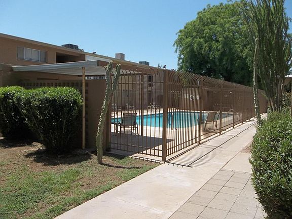 3rd image of 814 N 82nd St APT G6