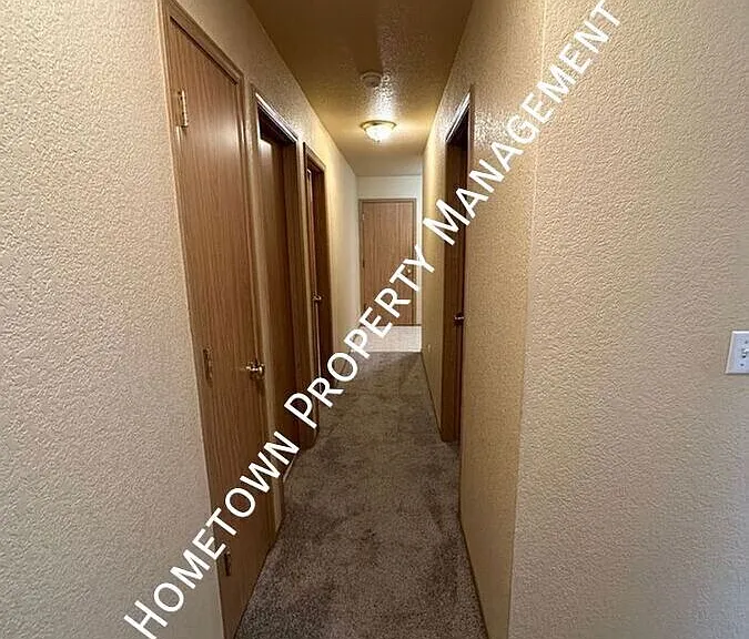 5407 Komachin Loop SE — Photo 15